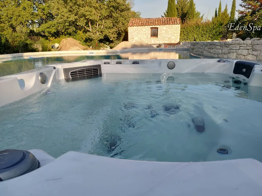 spa 3 place haut de gamme La Ciotat