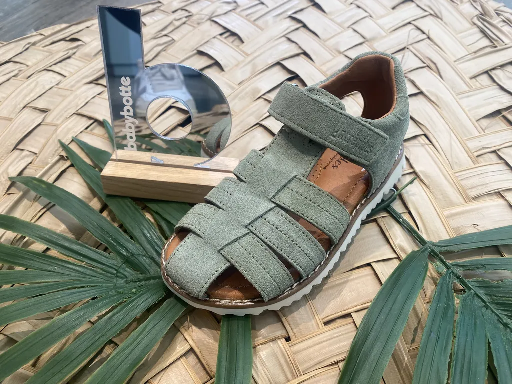 les sandales/nu-pieds avec bout fermé en nubuck pour enfants de la marque Babybotte à proximité de Bordeaux
