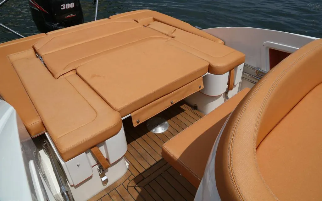 Acheter un bateau à moteur de Clear à La Martinique