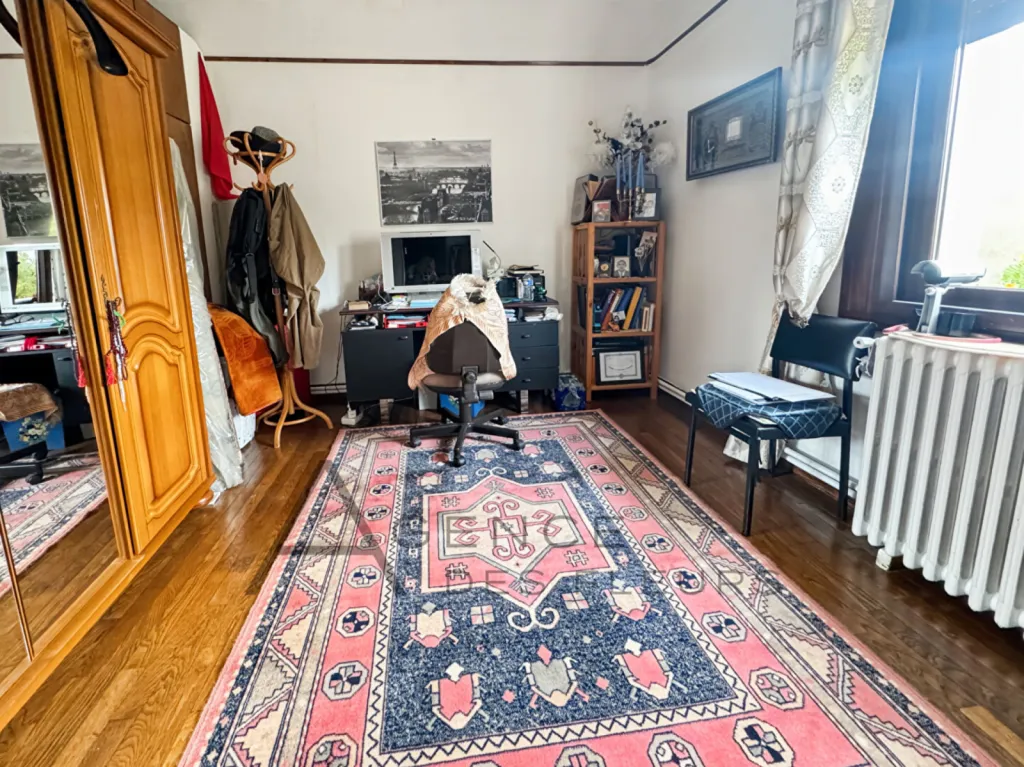 À vendre maison de 110 m² sur un terrain de 1024 m² située sur la commune de Cléon