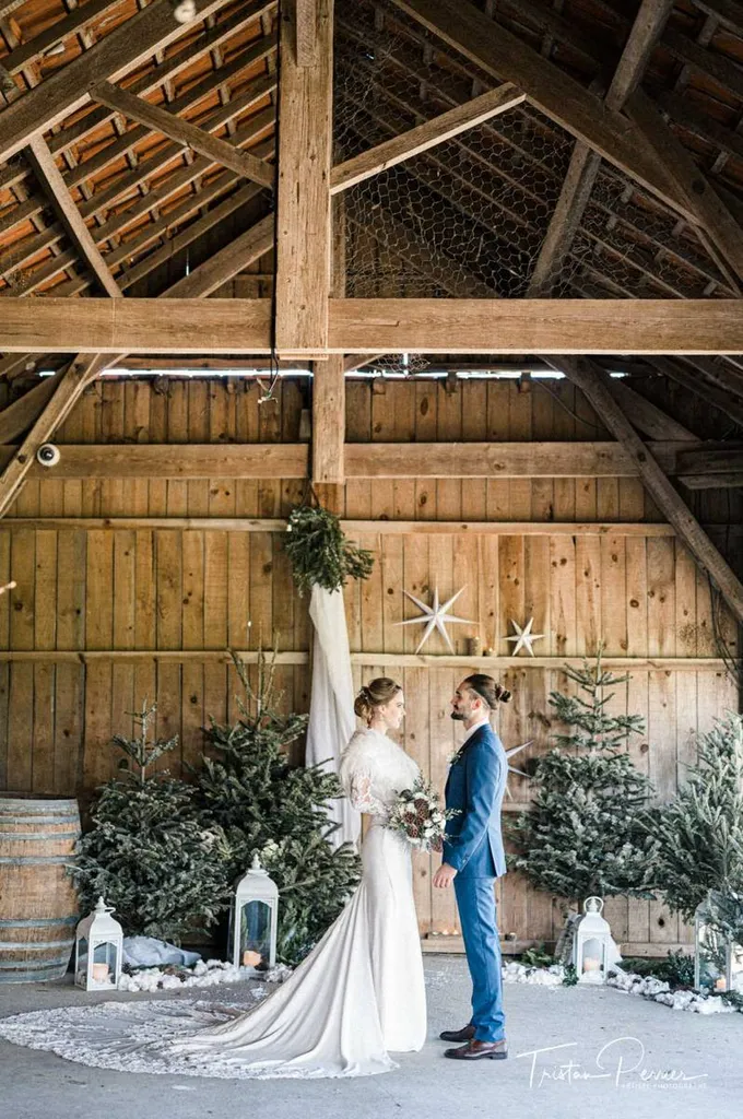 Les Mariages de Mademoiselle L Organisatrice de mariages et de cérémonies laïques à la montagne pour un mariage en hiver aux alentours de Bordeaux
