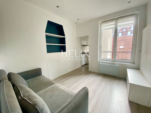 Charmant studio bien agencé au coeur du centre ville à Saint Germain En Laye