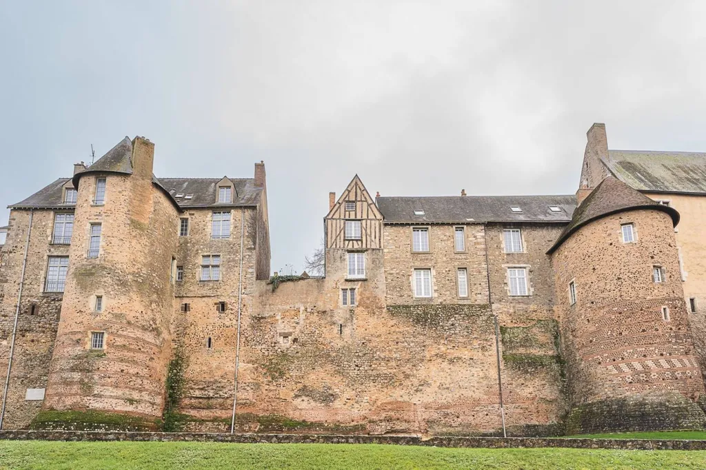 Notre zone d'activité pour ce serviceÀ vendre maison avec vue panoramique et jardin