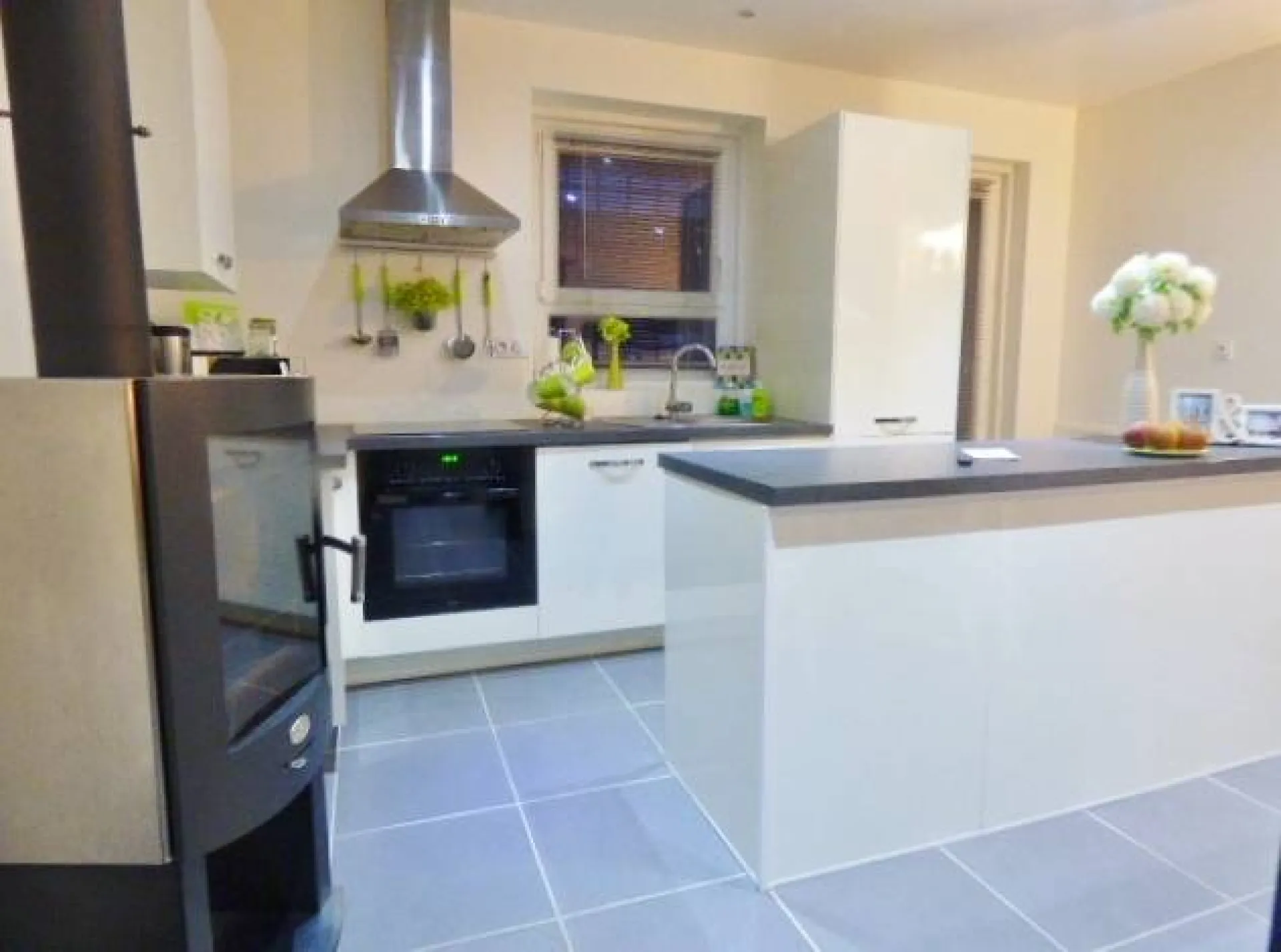 Où trouver à acheter une maison proche des commerces de Tourville la Rivière 76410