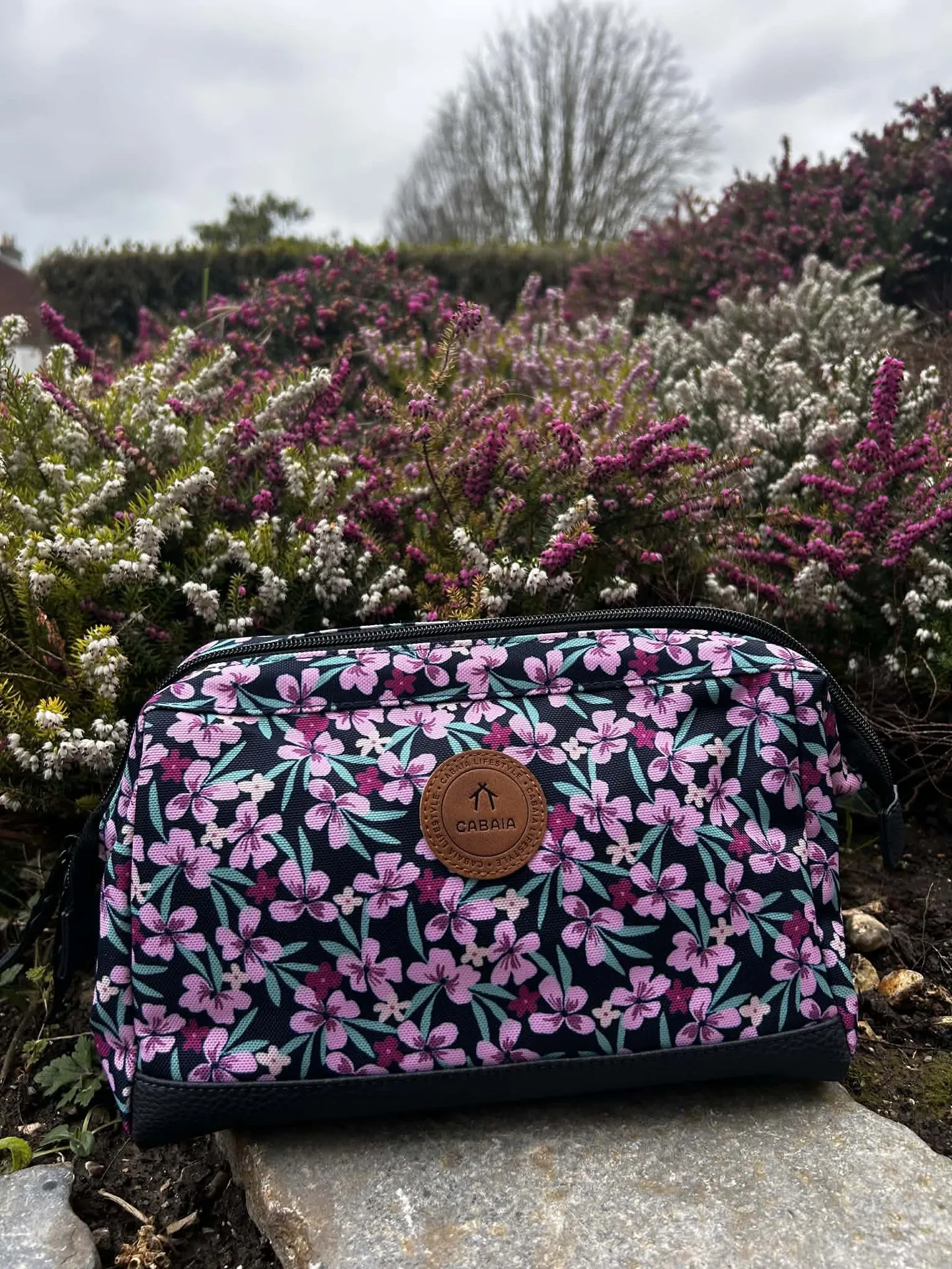 Trousse de toilette Cabaia Cagliari disponible chez Evasion à Eu