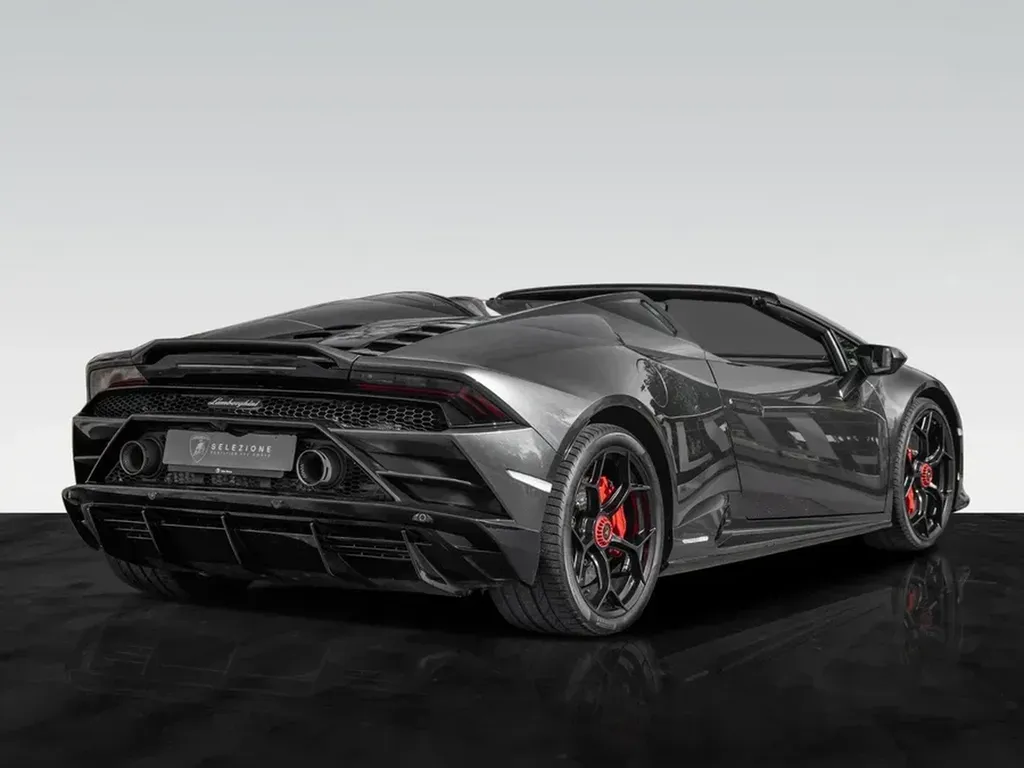 lamborghini-huracan-evo-spyder-2024-arriere-3quart