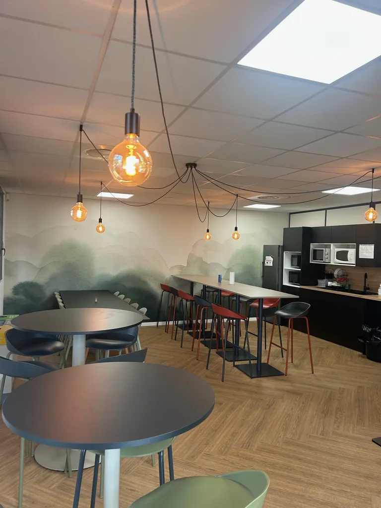 Pose de luminaires Saint-Rémy-de-Provence : éclairage LED et suspensions design par Fc Électricité