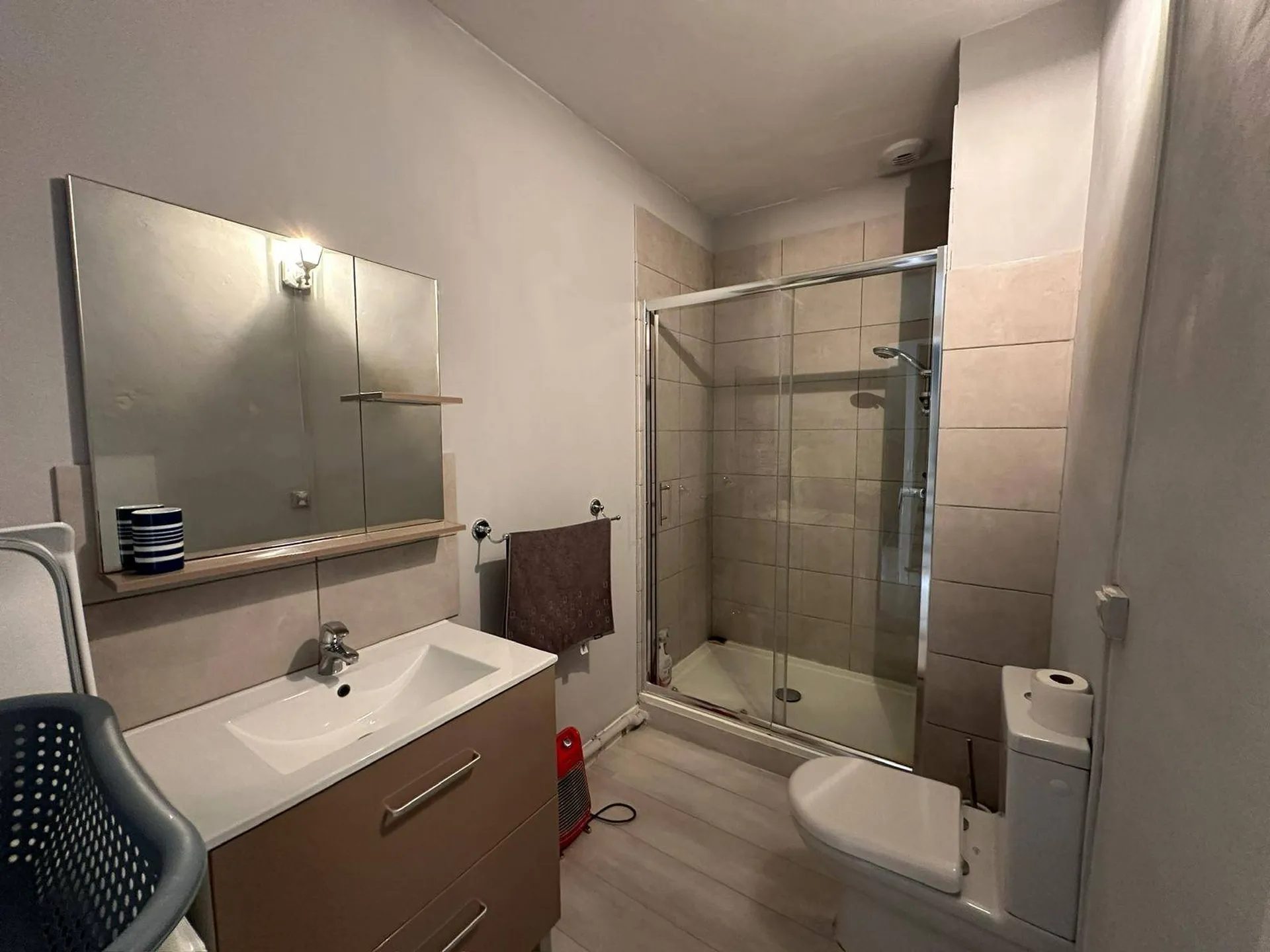 A vendre, opportunité unique de vivre à quelques pas de l'océan, dans un cadre paisible et authentique au Tréport