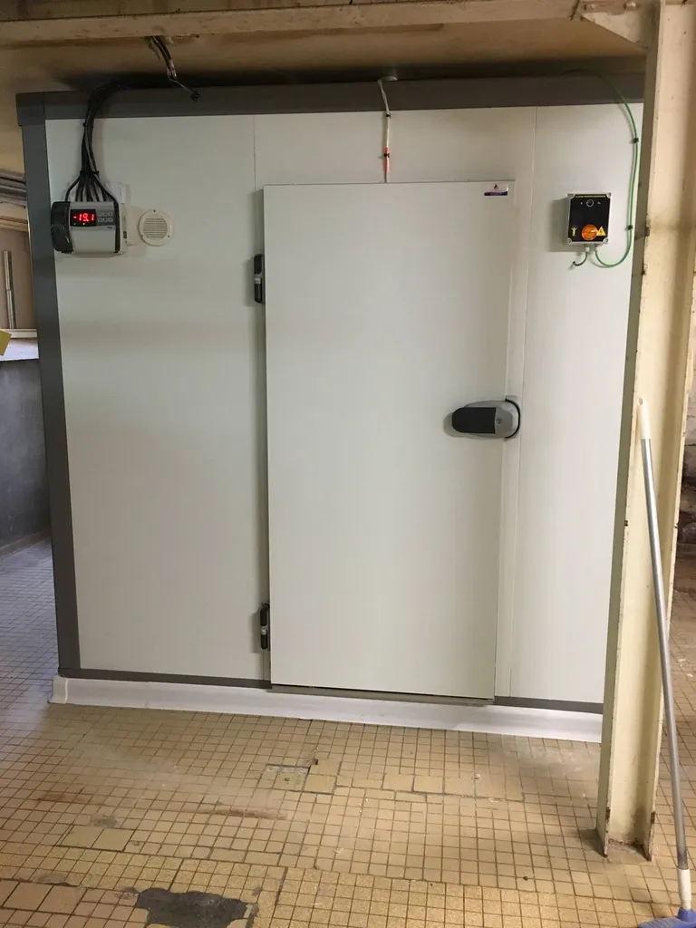 Vente et installation d'une chambre froide négative avec groupe pour une boulangerie à Fécamp 76