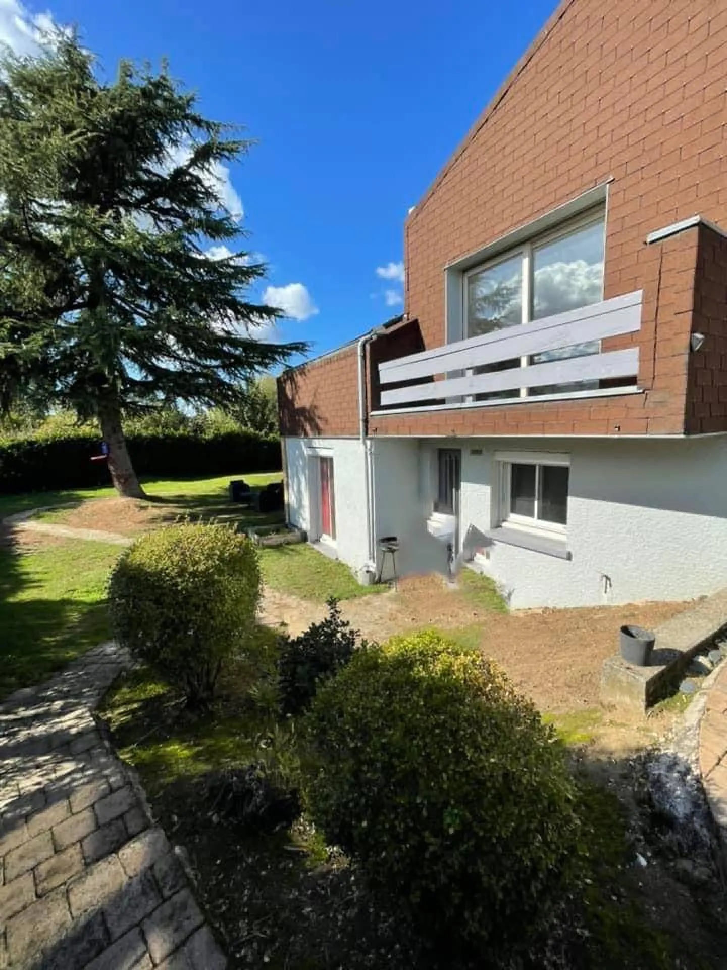 A vendre pavillon contemporain de 110 m² habitable édifié sur un terrain de 700 m².