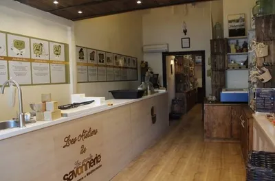 Création, Production, Distribution de produits de corps,de senteurs et de bougies Cassis La Savonnerie de Cassis