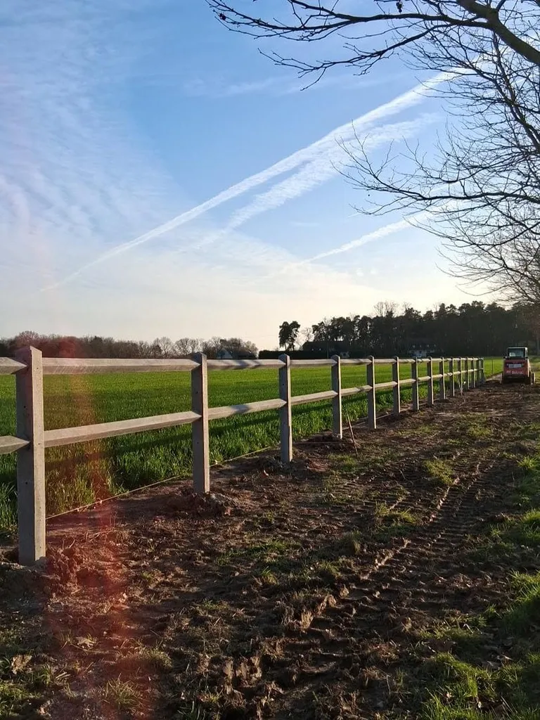 Installation de Clôture béton aspect bois ou pierre, Panneaux décoratifs et Occultations à Lisieux dans le Calvados 14 et ses alentours