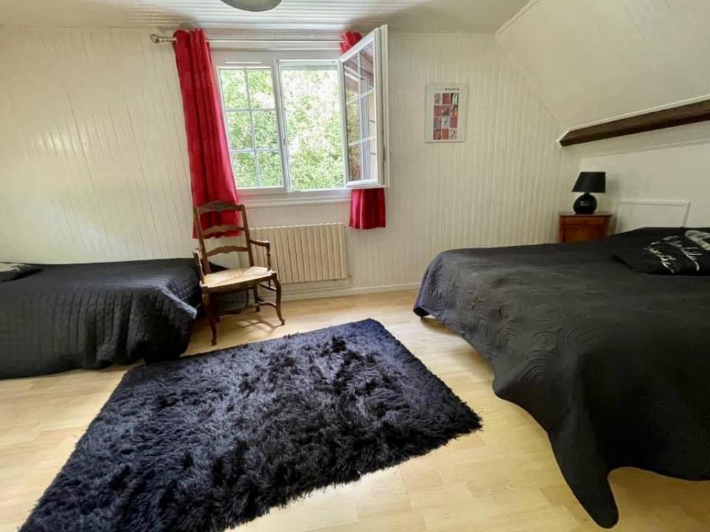 a vendre maison proche ecole croisy sur Eure