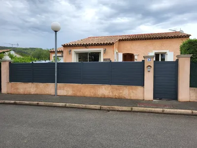 Magnifique clôture et portillon 