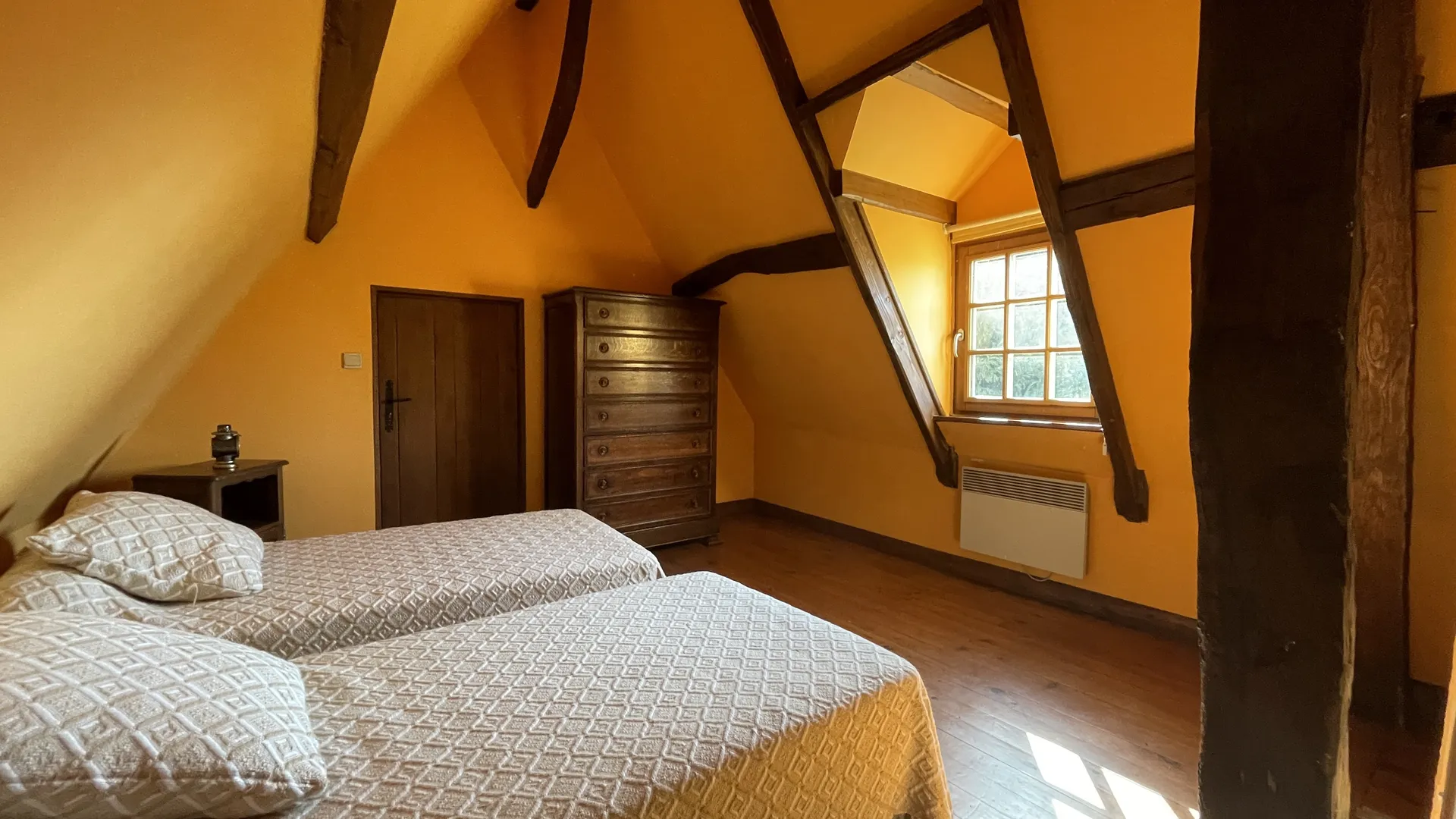 Propriété de charme avec 1.5ha de terrain et de verger, à 15min de Neufchâtel en Bray, Normandie (76).