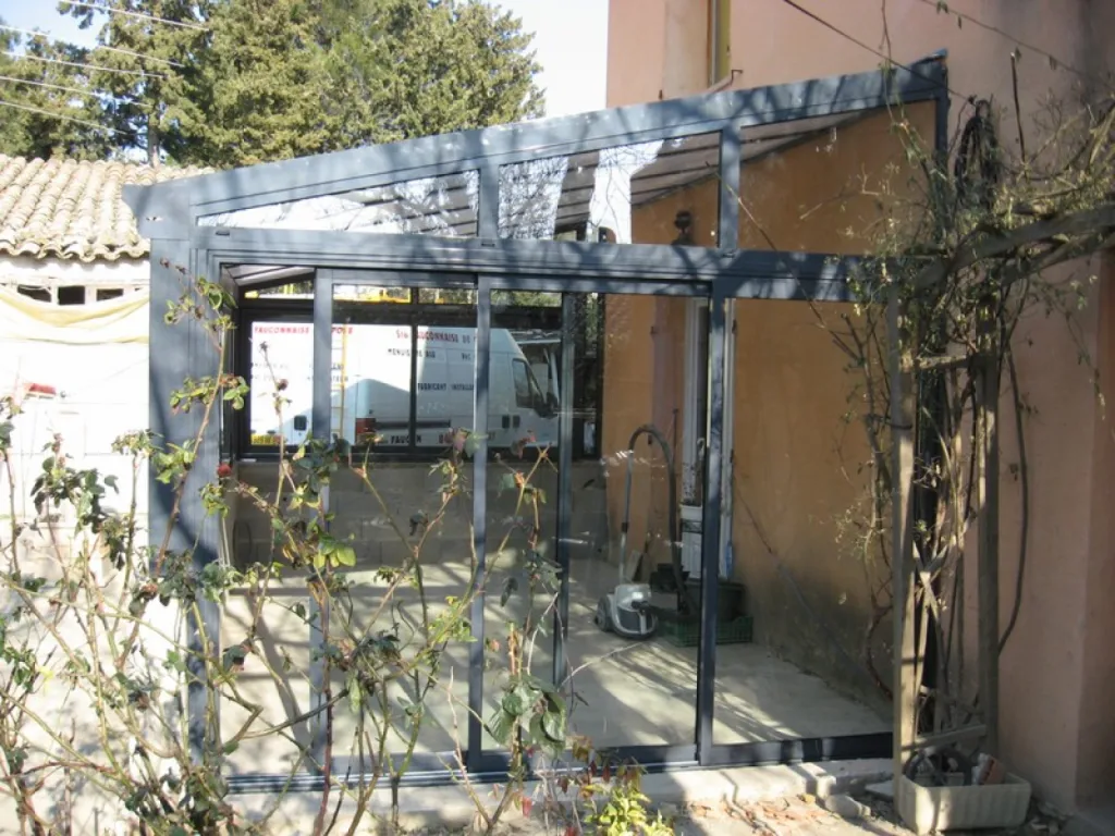 Entrée vérandas laquée gris sur mesure 