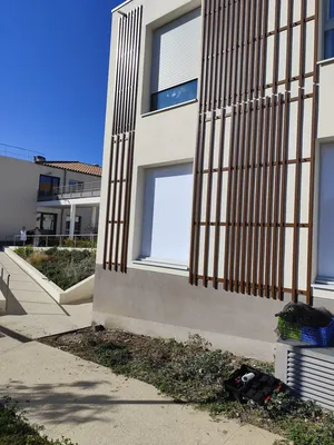 OCCULTATION AVEC FILMS OPAQUE BLANC TOTALE SUR BAIES VITRÉES ET FENÊTRES POUR MAISON DE RETRAITE A MARSEILLE BOUCHES DU RHÔNE 13