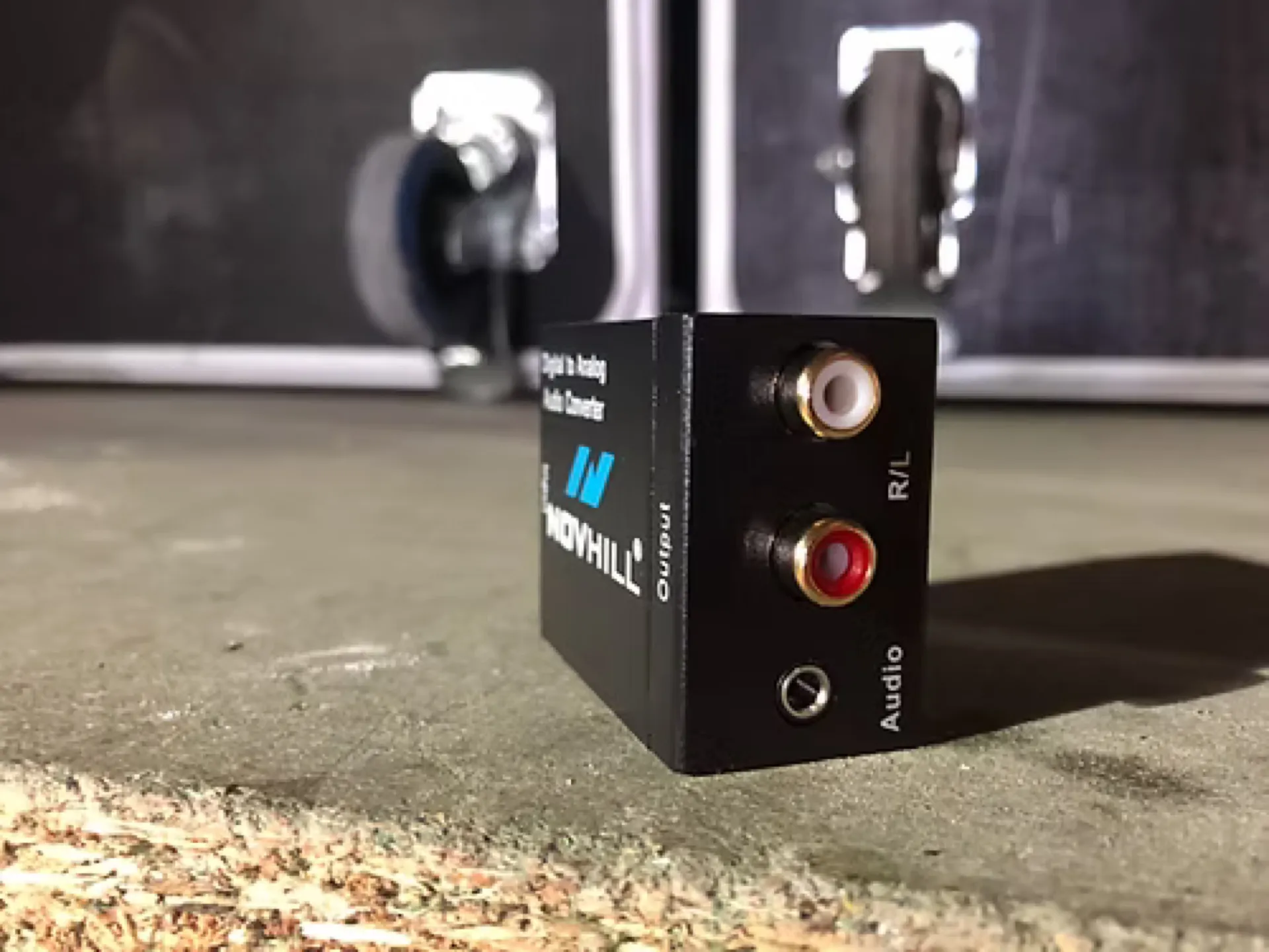 CONVERTISSEUR AUDIO NUMERIQUE OPTIQUE-COAX