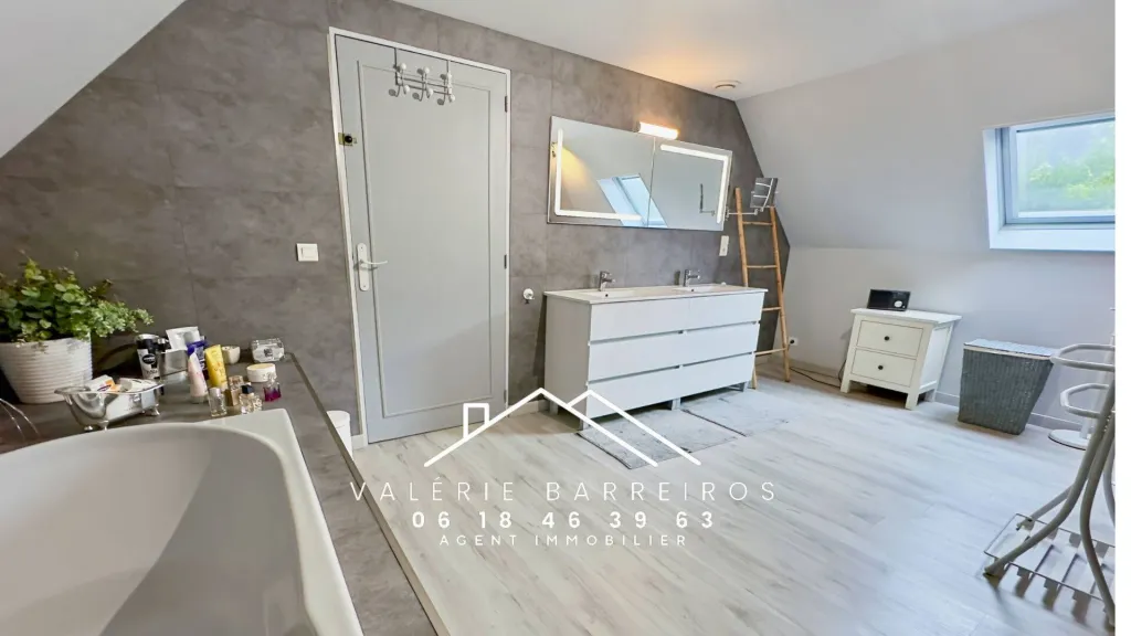 A acheter, maison de 170 m² sur un terrain de 623 m² sur la commune de ST PIERRE LES ELBEUF 76320