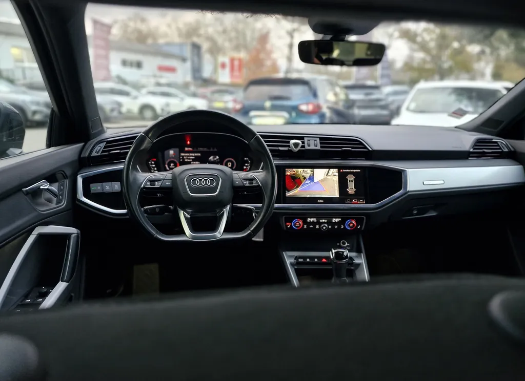 AUDI Q3 SPORTBACK OCCASION 35 TFSI 150cv S-TRONIC 7 S LINE / HAYON ELECTRIQUE / TOIT OUVRANT / VIRTUAL COKPIT d'occasion près de Toulouse à Plaisance du Touch en Occitanie
