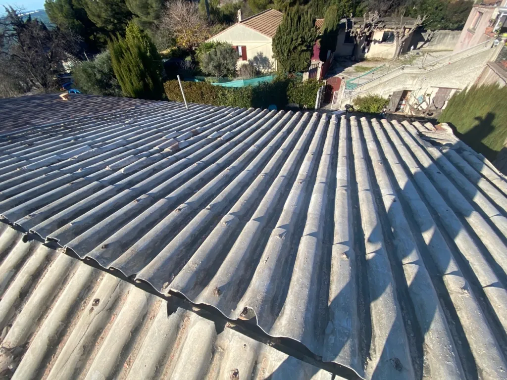 Actuellement nouveau chantier de changement de toiture près de Aix en Provence
