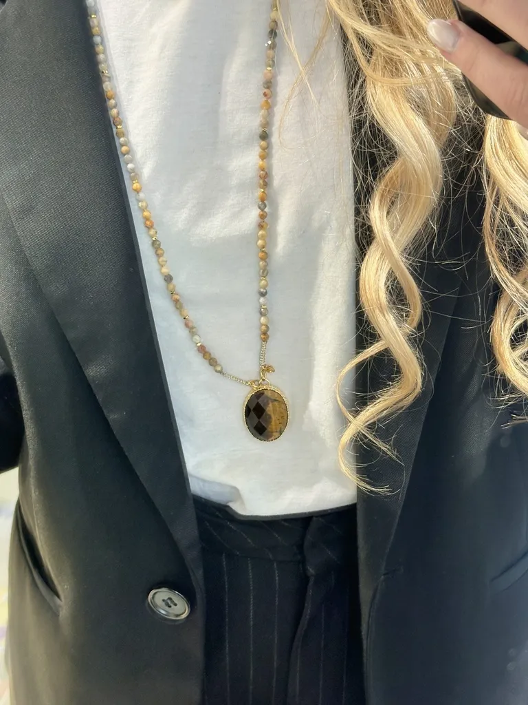 Sautoirs en pierres naturelles : l’atout chic de vos accumulations