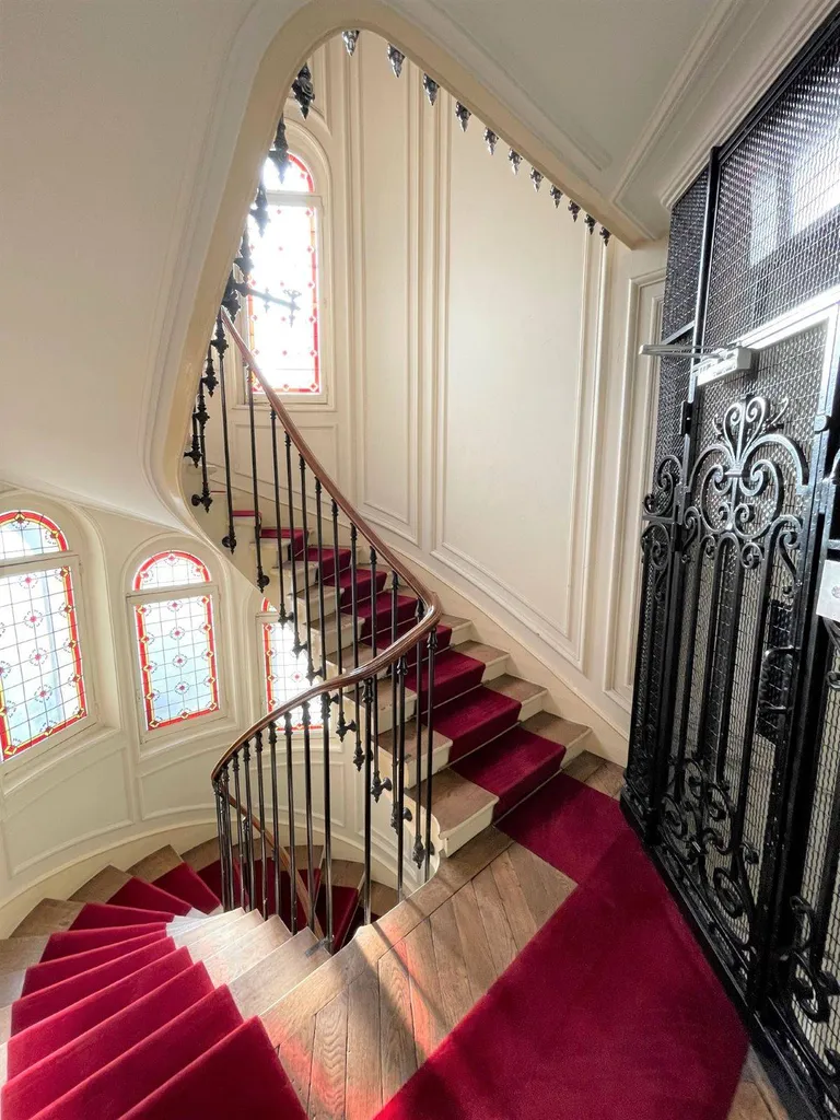 A vendre 5 pièces avec grande réception à Neuilly 92200