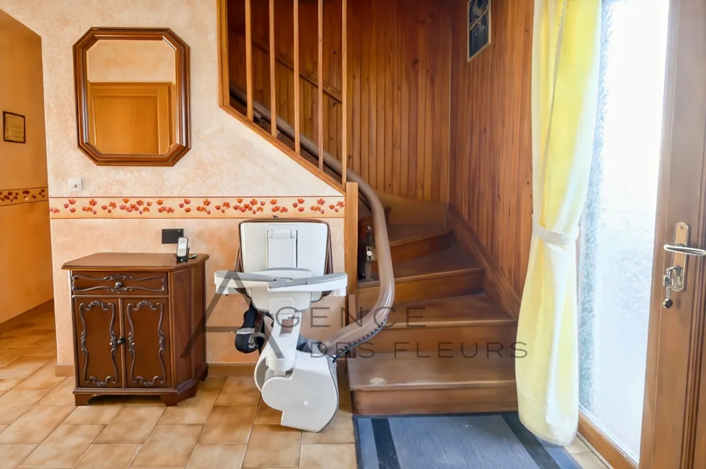 À vendre maison de 104 m² sur un terrain de 650 m² sur la commune de SAINT PIERRE LES ELBEUF 76320