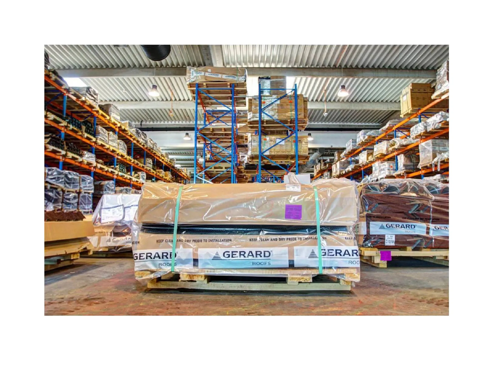 Une palette de Tuiles GERARD