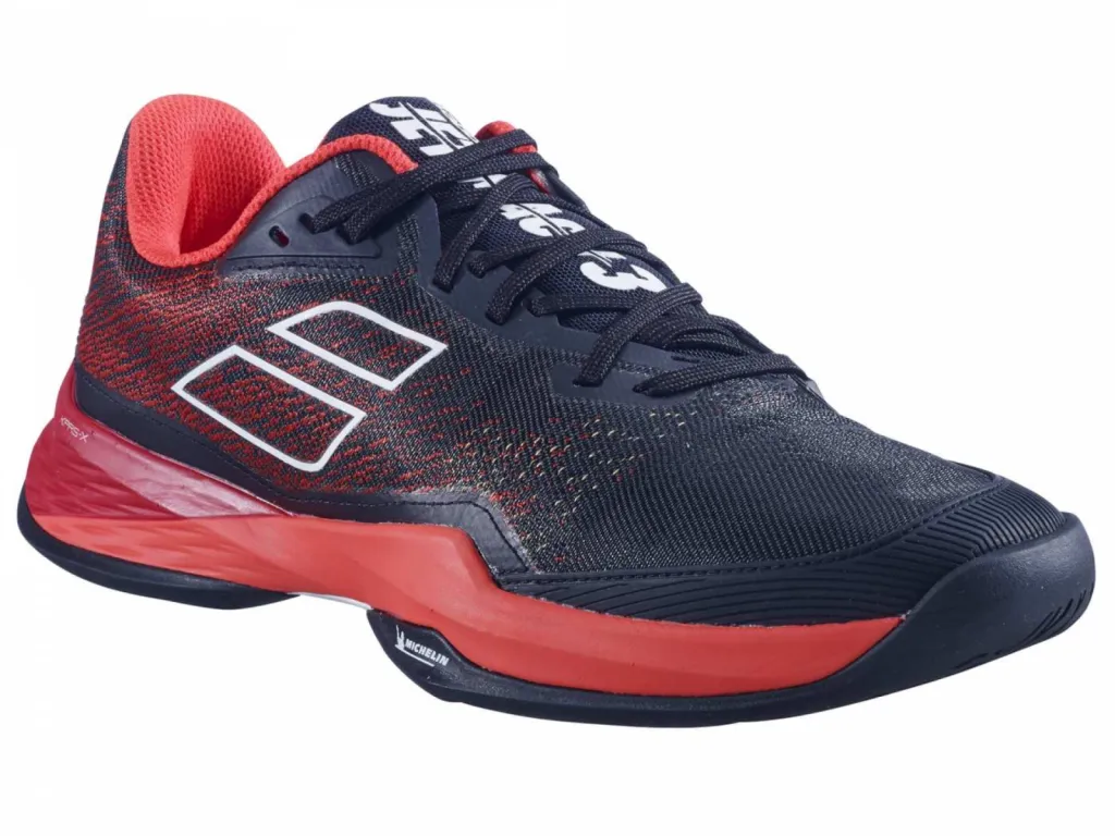 prise de vue en packshot d'une chaussure de tennis