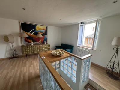 Maison de village 4 pièce(s) 1 chambre(s) 83.23 m² Les Arcs (83460)