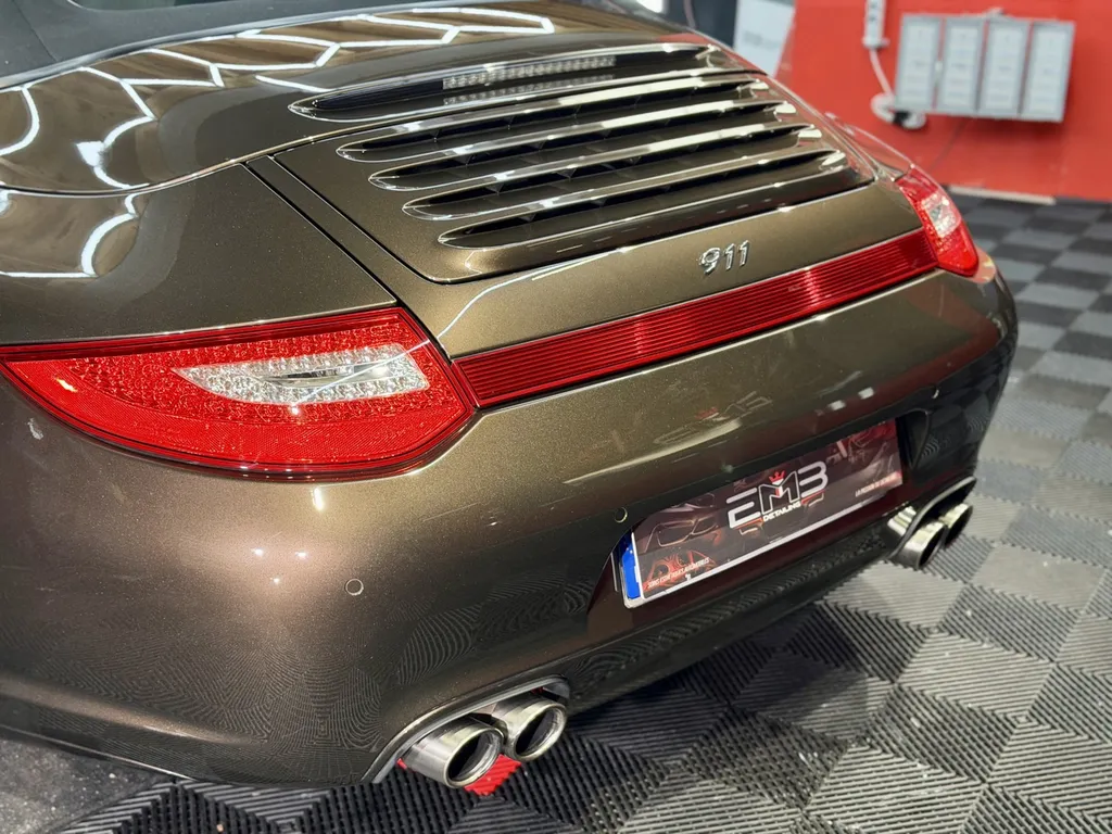 Traitement céramique Porsche 997 Cabriolet à Vaugneray – Detailing haut de gamme pour passionnés Porsche près de Lyon