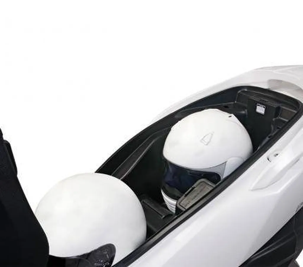 KYMCO scooter neuf 300 DINK STREET i ABS