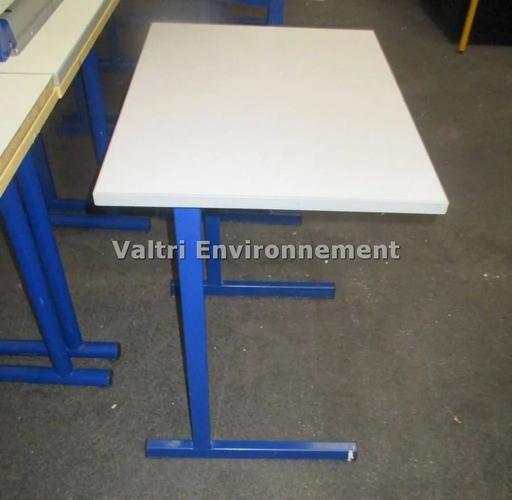 DEBARRAS DE MOBILIER POUR DES ADMINISTRATIONS, MAIRIES, INSTITUTIONS, A AIX EN PROVENCE