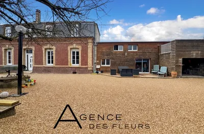 À vendre, jolie maison de 122 m² sur un terrain de 485 m² située à Caudebec-les-Elbeuf 76320