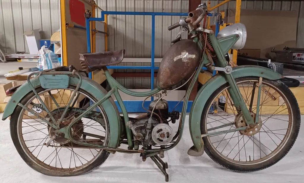 VELOMOTEUR RACER TYPE RL 70 CC 3 VITESSES LA VALETTE DU VAR