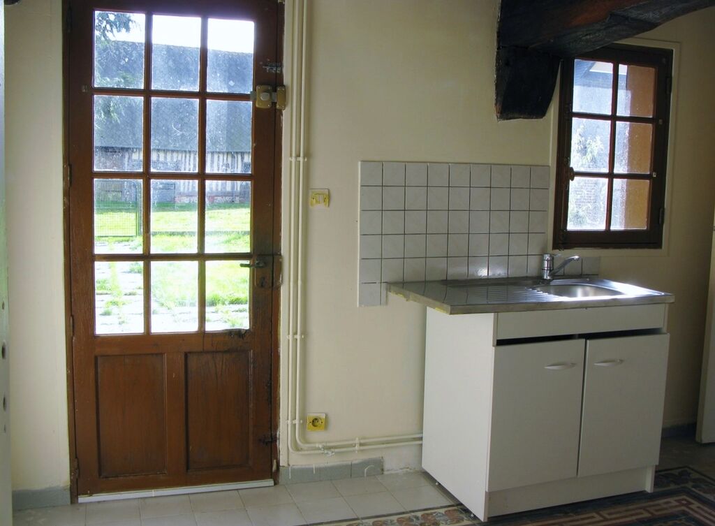 MAISON DE VILLAGE Entre LISIEUX et BERNAY