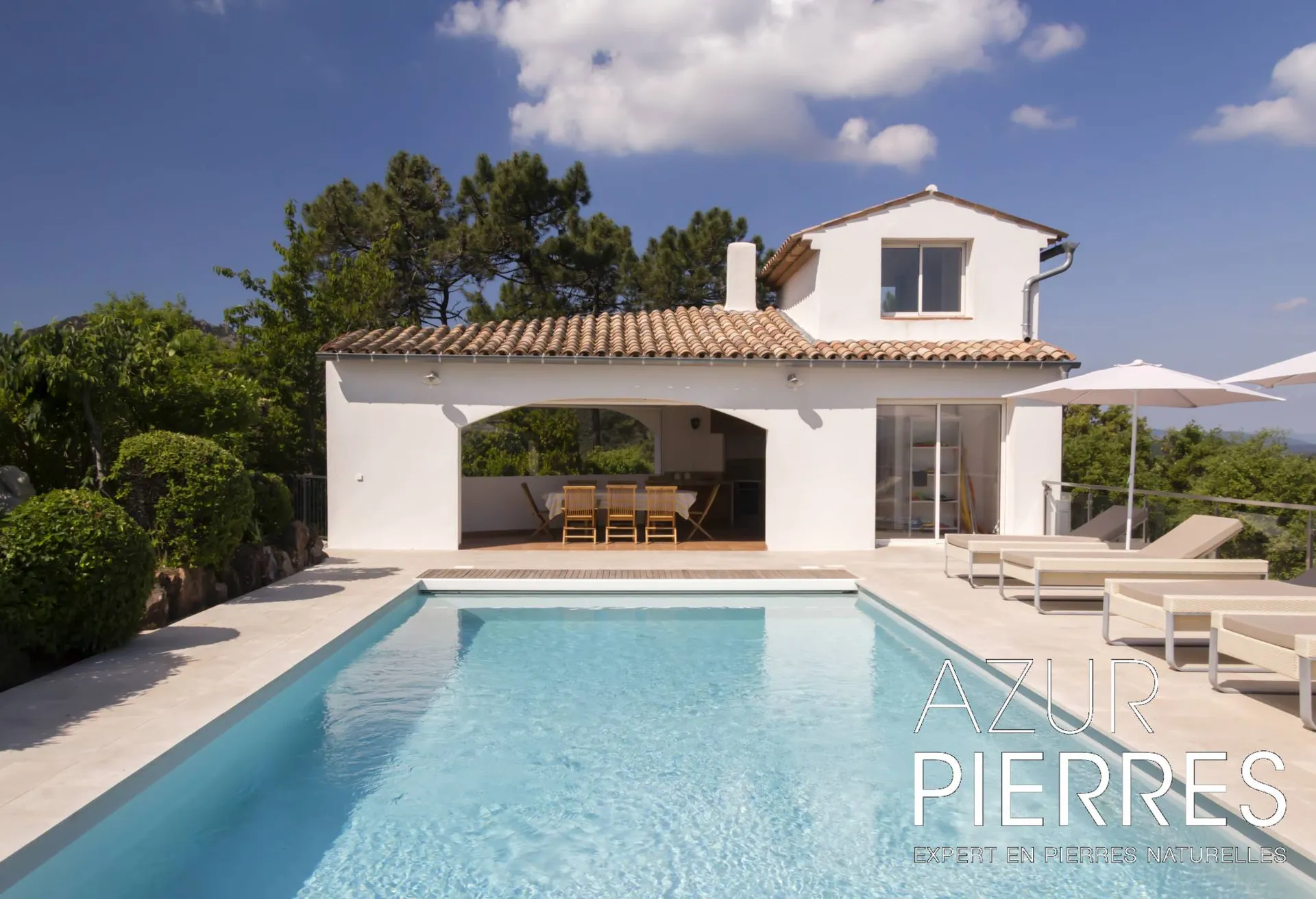 piscine moderne en pierre naturelle alpes maritimes moderne