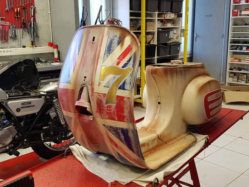 RESTAURATION VESPA 50 SPECIAL
