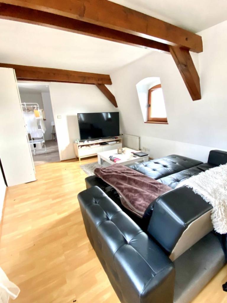 Coin salon lumineux, lumière traversante