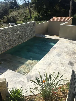 Création de piscine Bali par des professionnels à Lamanon 13113, pour un aménagement extérieur exotique