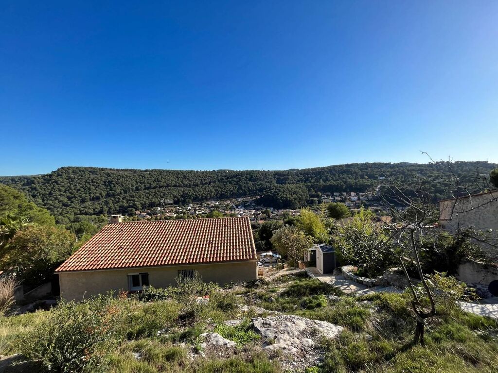 maison avec t2 indépendant à vendre sur carnoux, piscine