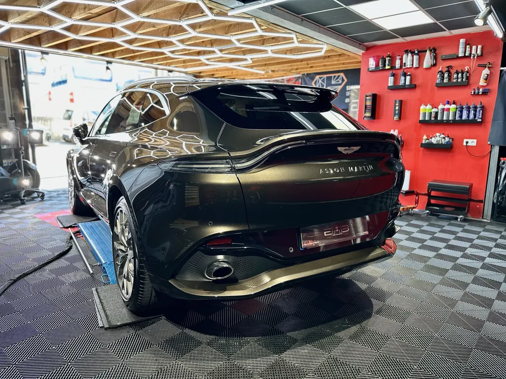 DETAILING auto protection carrosserie Aston Martin DBX sur Limonest 