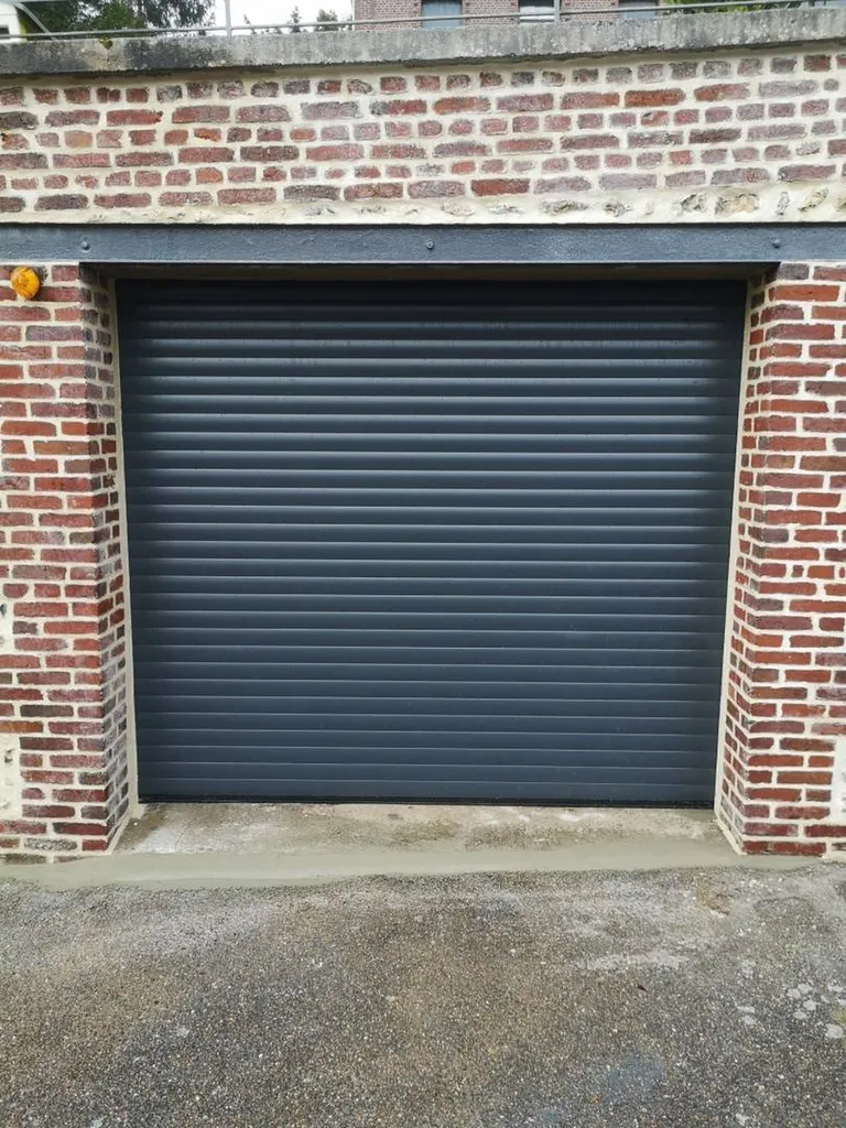 Faire poser une porte de garage sur Rouen 76