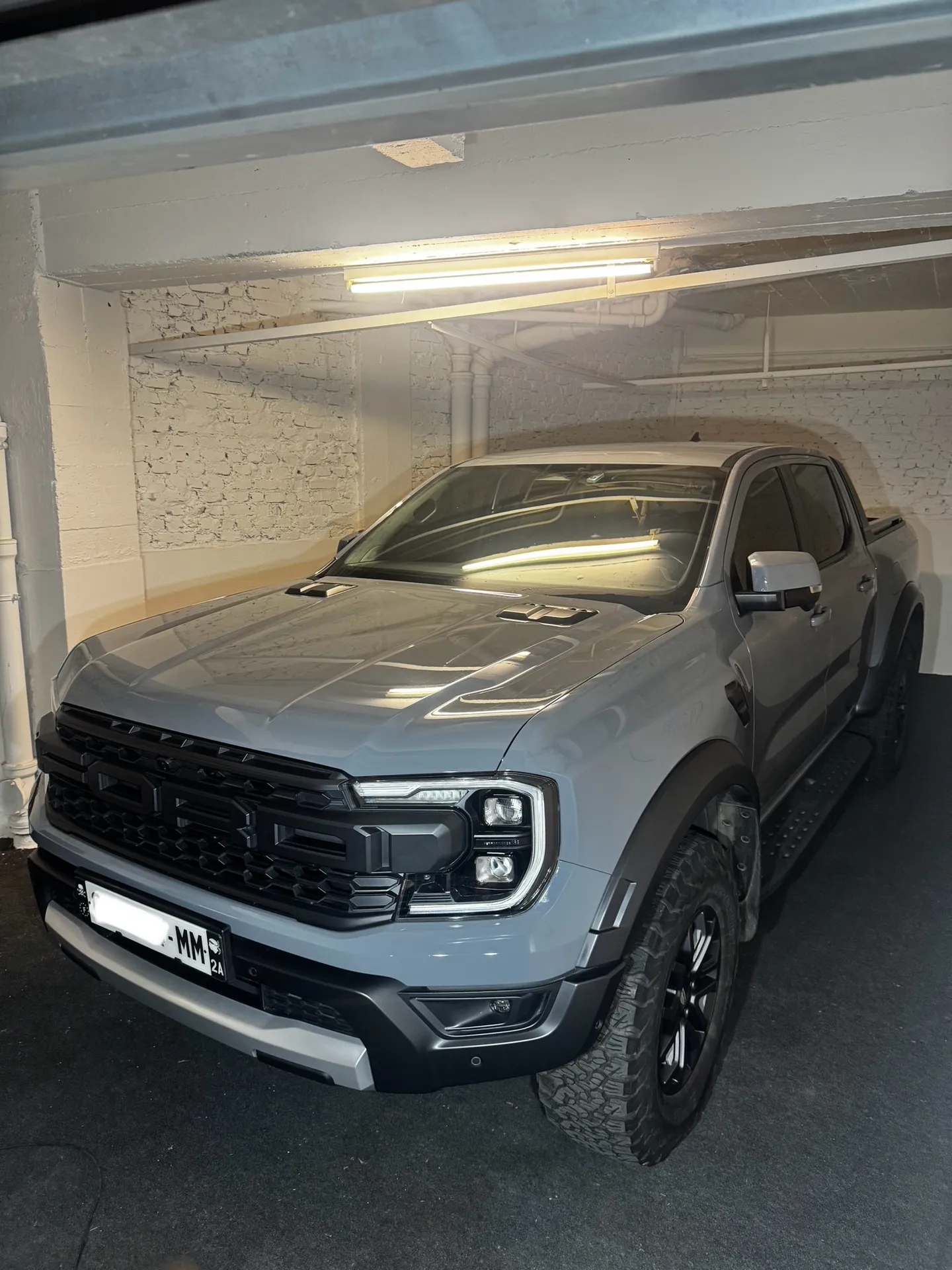 Polissage et pose de céramique sur ce Ford Ranger 
