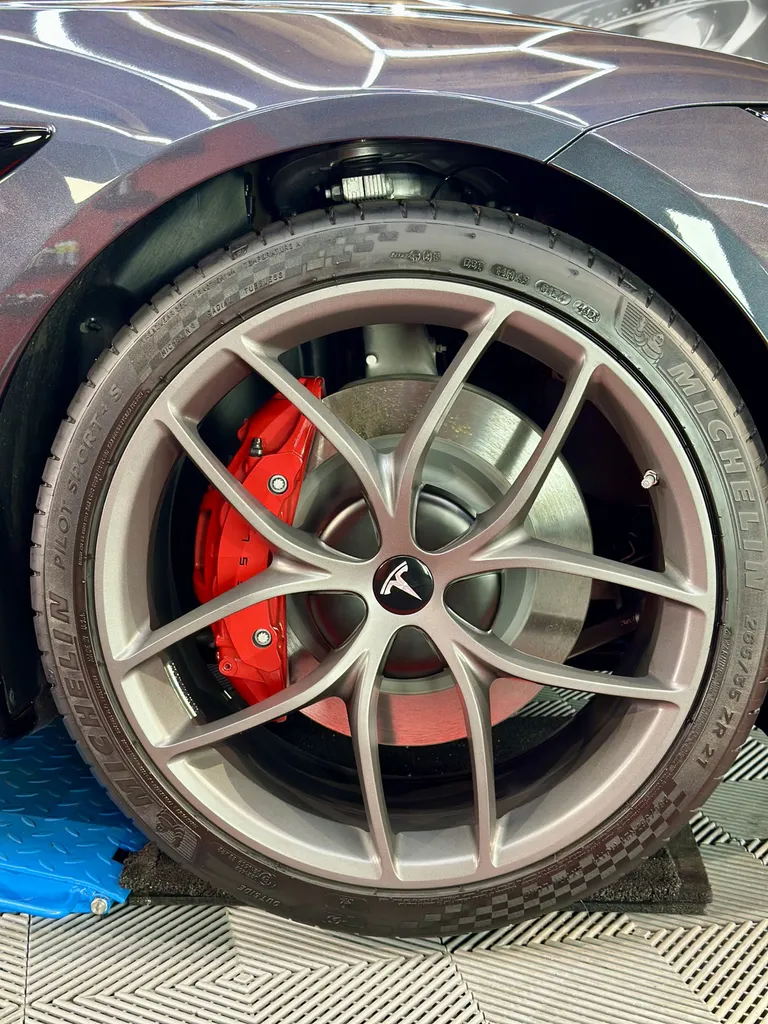 spécialiste du traitement ceramqiue Tesla sur lyon