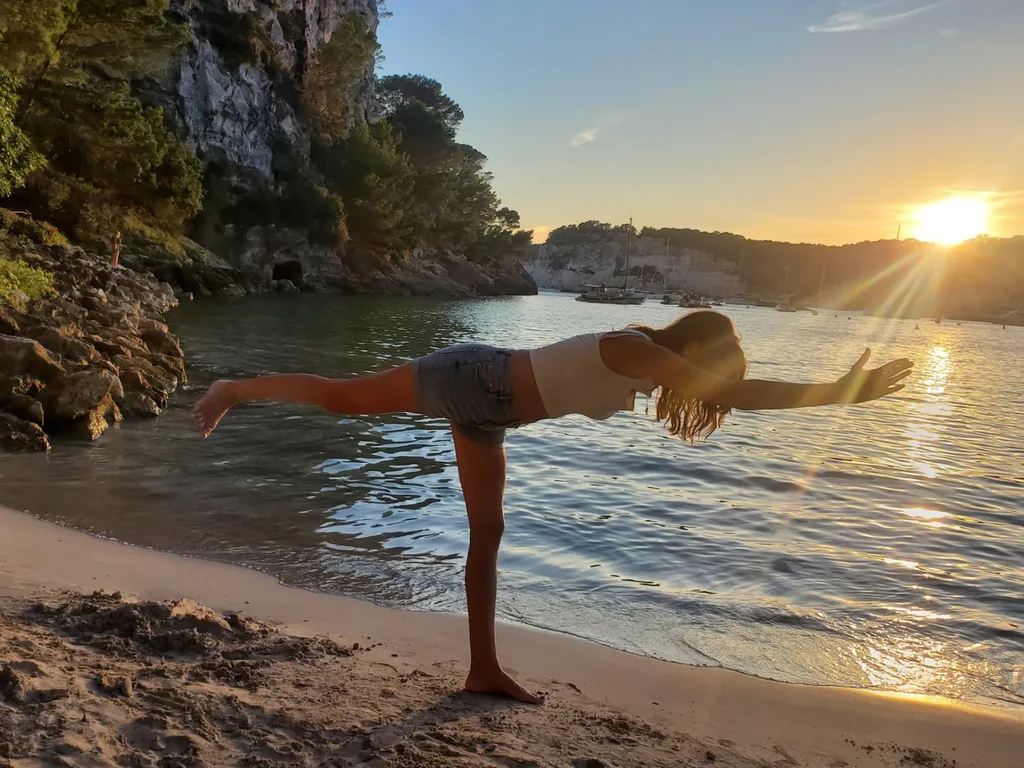 Yoga doux pour se détendre relâcher les tensions et pratiquer une activité physique adaptée favorisant le bien-être et la relaxation profonde durable près de Bordeaux