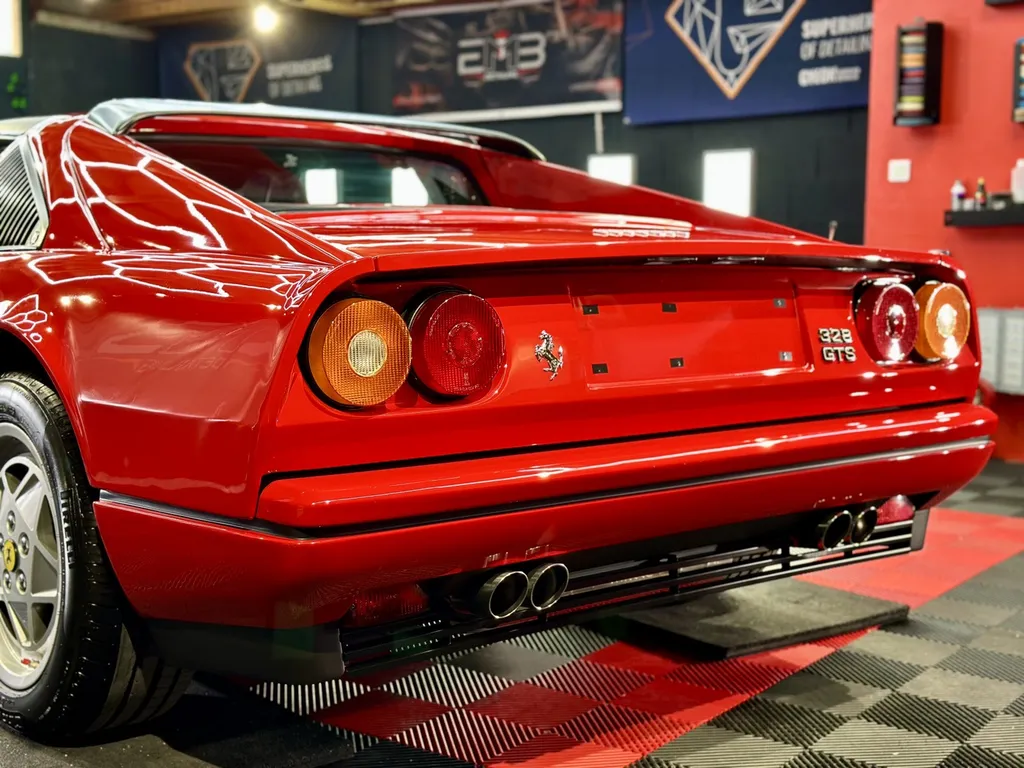 Traitement céramique lyon polissage carrosserie DETAILING Ferrari 328 GTS