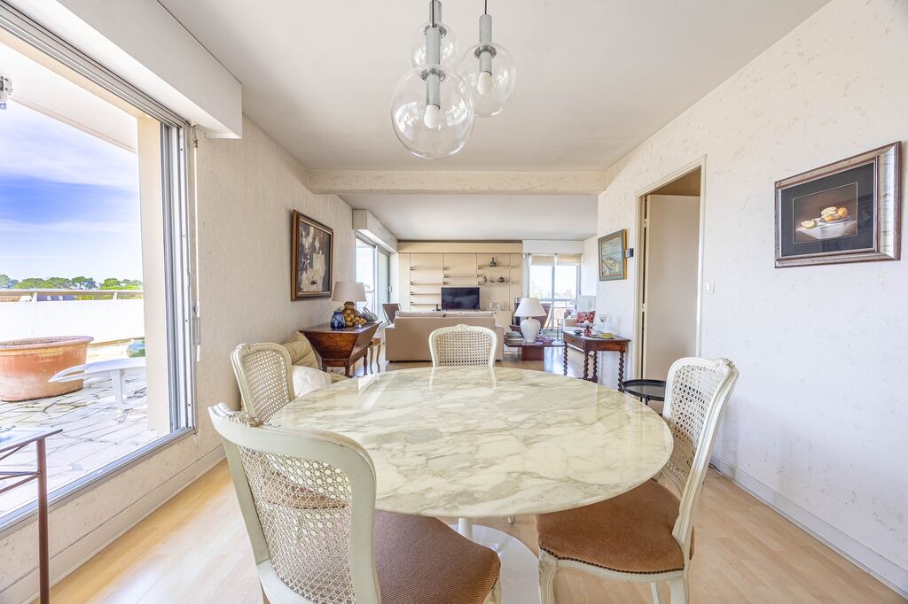 Bel appartement T5 avec grande terrasse Bordeaux Caudéran, les Pins Francs