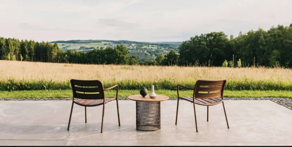 Kettal des meubles d'extérieurs de haute qualité.